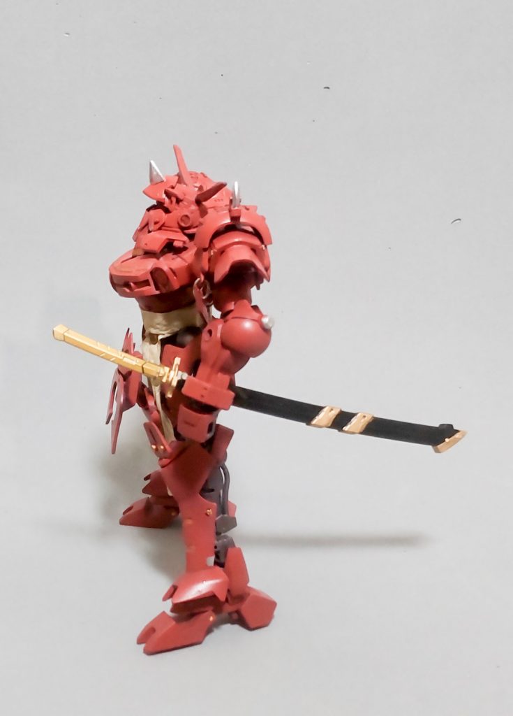 刀(聖剣プレ・ヴァースキン) はビルダーズパーツの刀身にマスラオの柄を取り付けました。