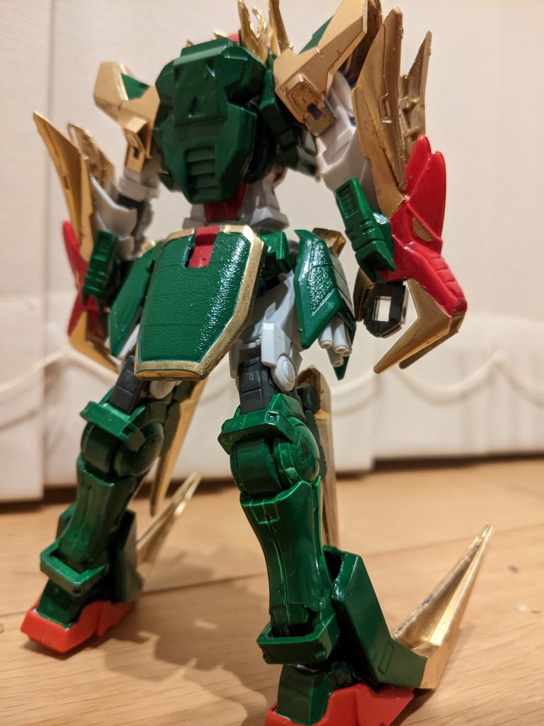 コアランダーは、フェイロンフラッグを削除したものをそのまま接続。フェイロンフラッグは両腰に4本ずつにしました。