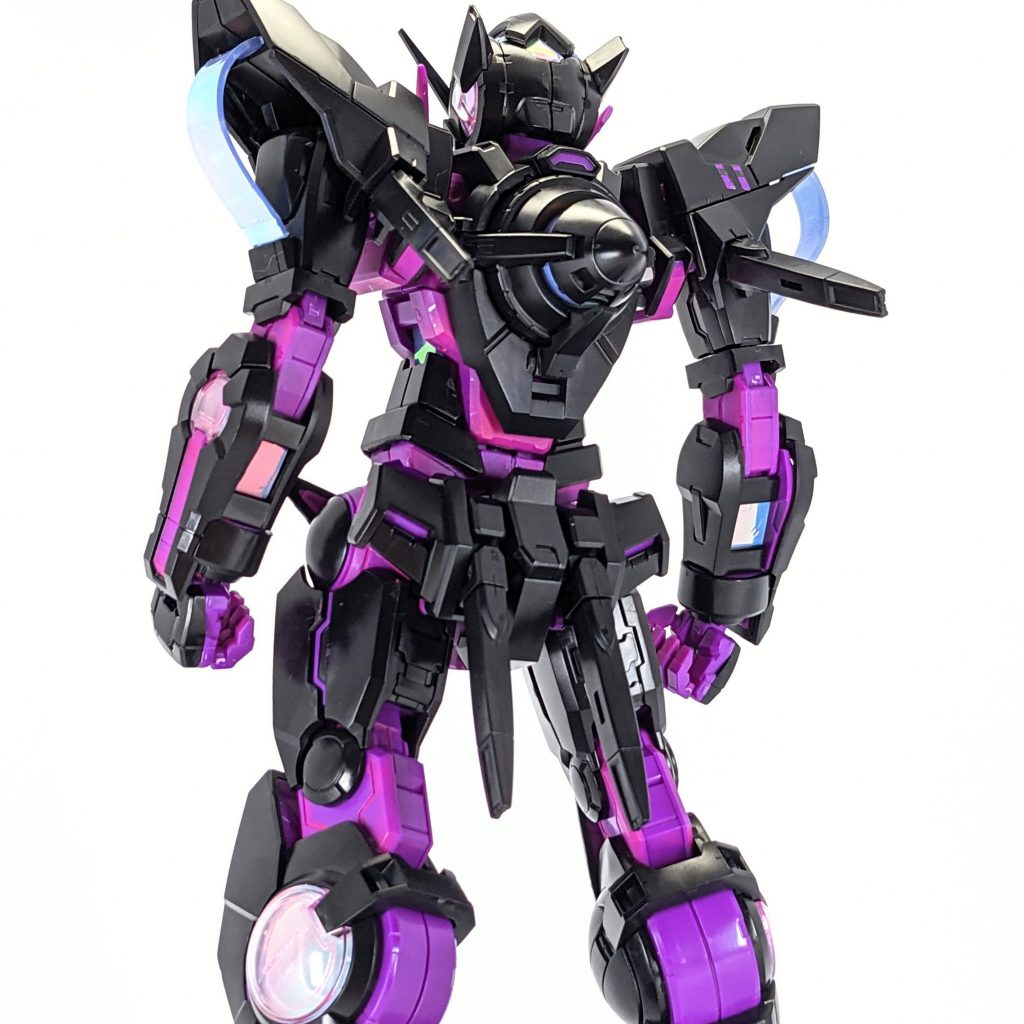 パープル部分は蛍光ピンクでグラデーションをかけました。