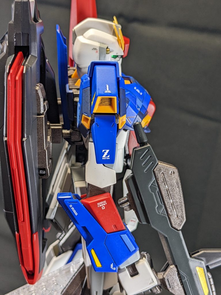 自分筆塗り派なのでマスキング地獄とかはないんですけど、こんなんやったら大変なんだろうなあ。