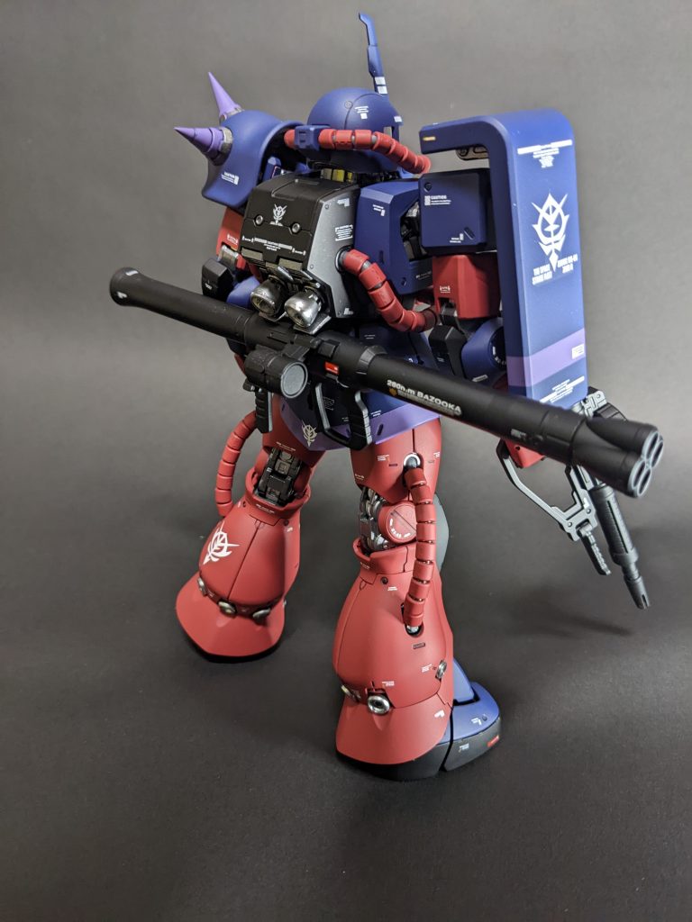 うしろ。定番ですがいつもシールドのデカールが楽しいです(^^)