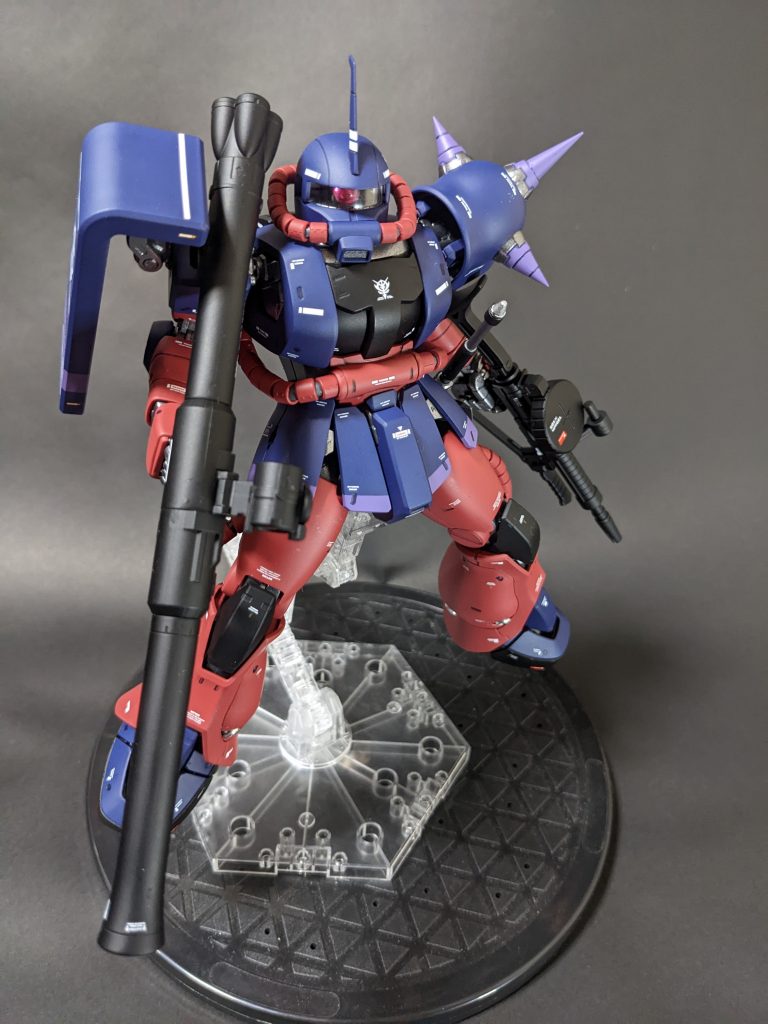 以上、MGザクII デラーズ専用機でした。最近大きなHGが多かったので、このサイズのMGは逆に楽です!