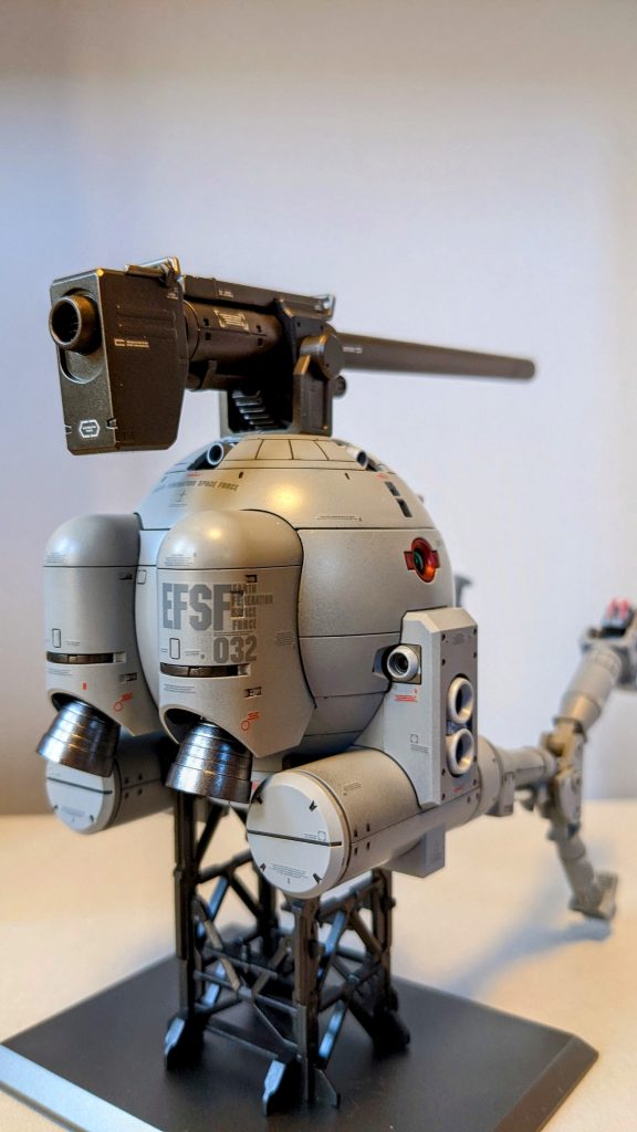 リアビューも良い造形!パーツも少なく組むのも簡単。