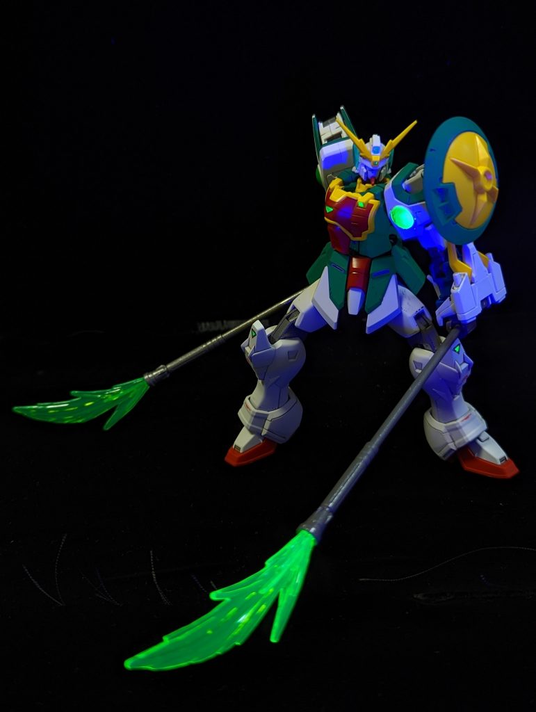武器もシェンロンガンダムの武器のまま