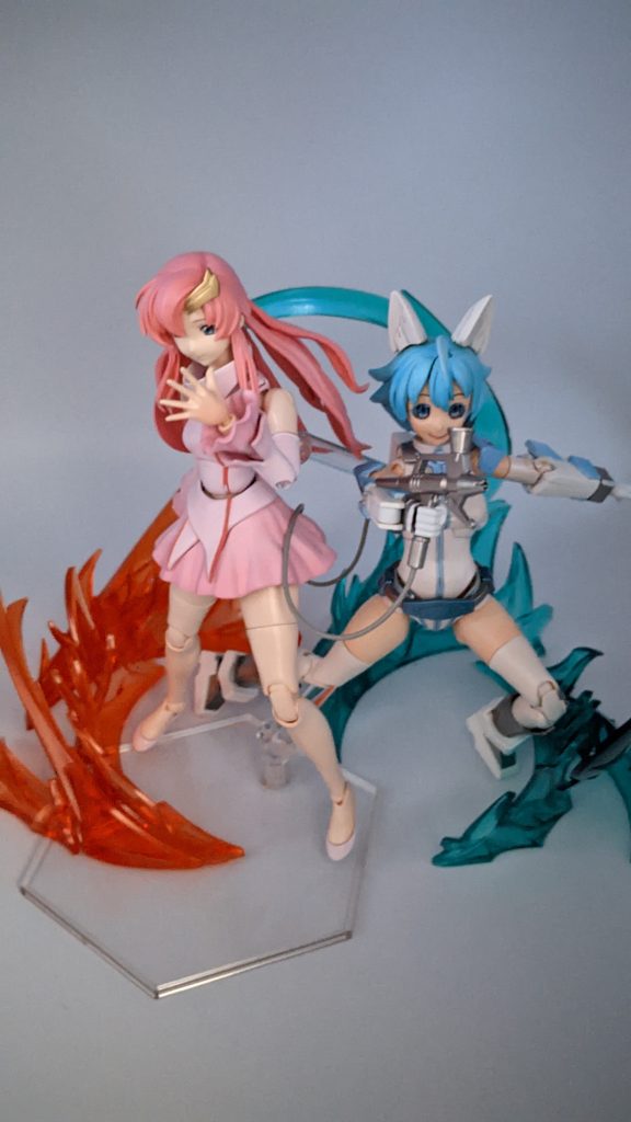 追加ミニスカだと、ヒーローぽくなりました。