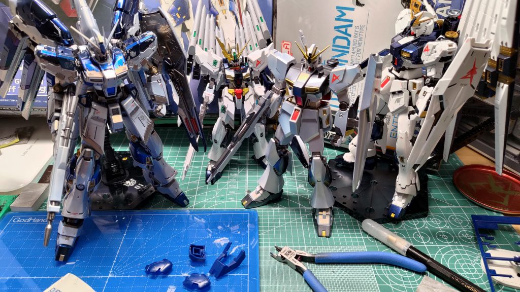 今年はνガンダムばかり作っているような気がします