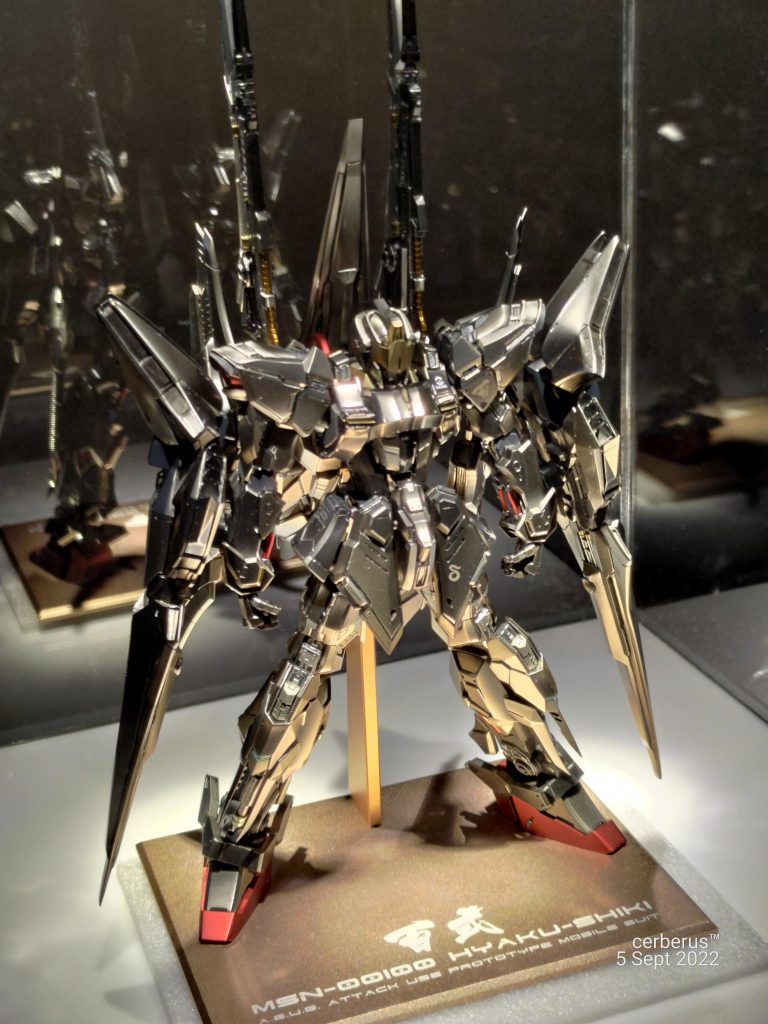 Showcasing a Hyaku Shiki