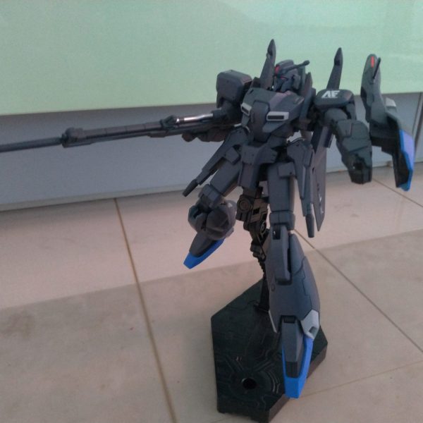 課題はポーズ！