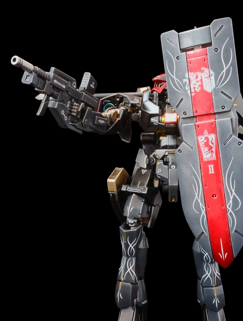 グレイズライフルカスタムを構えてポージング。