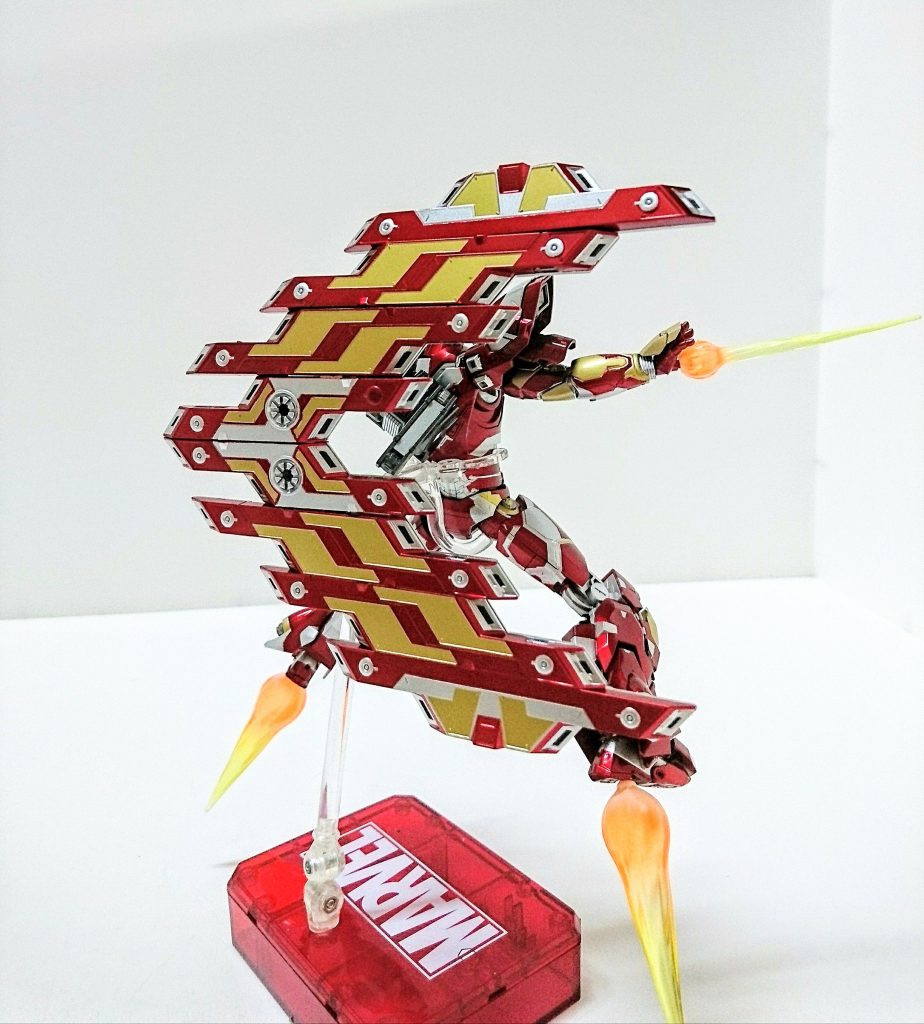 ムーンアイアンマン–3枚目/制作者：やまさん