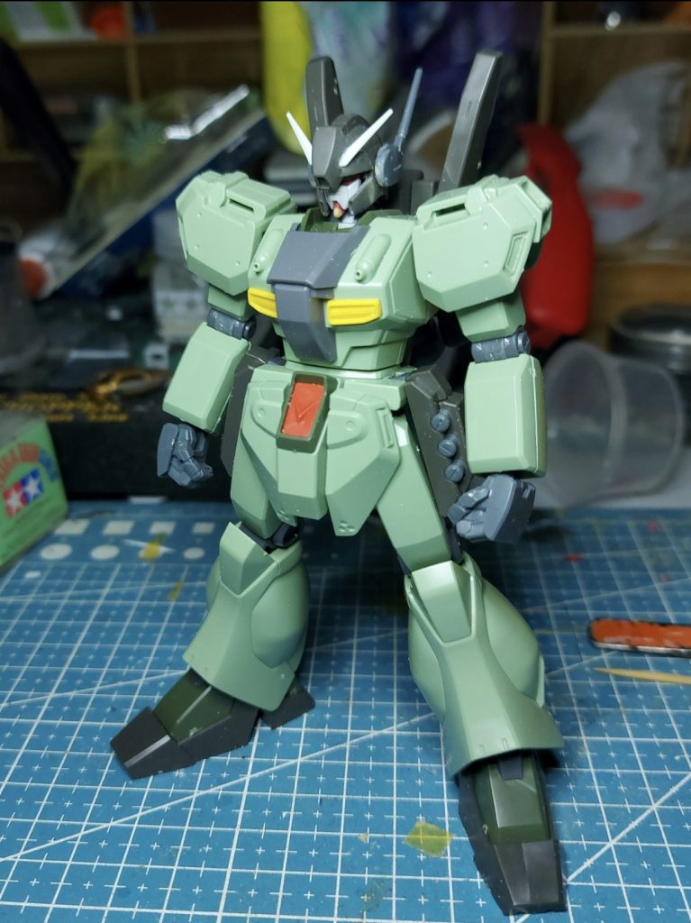 Jガンダム–2枚目/制作者：Moki Plamo