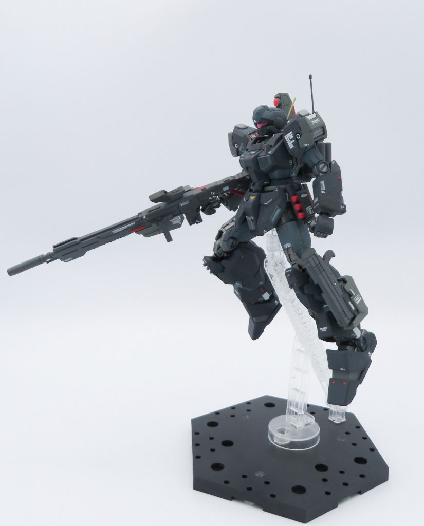 宙に浮いた感じで 