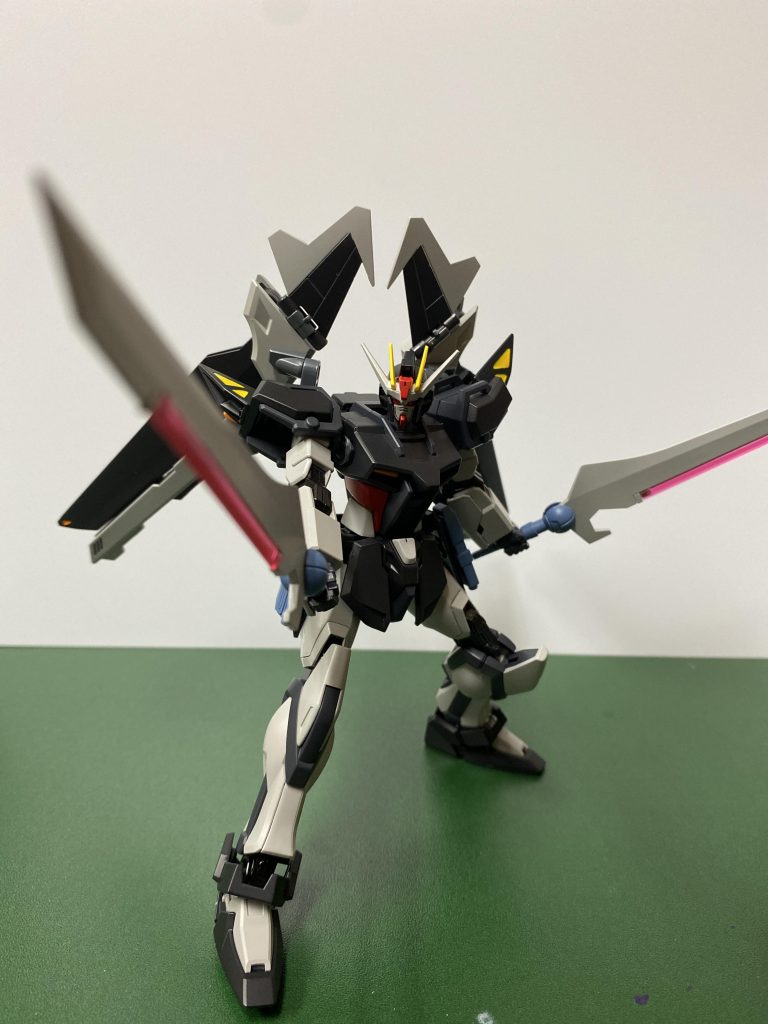 ストライクノワール–2枚目/制作者：mt.kuro