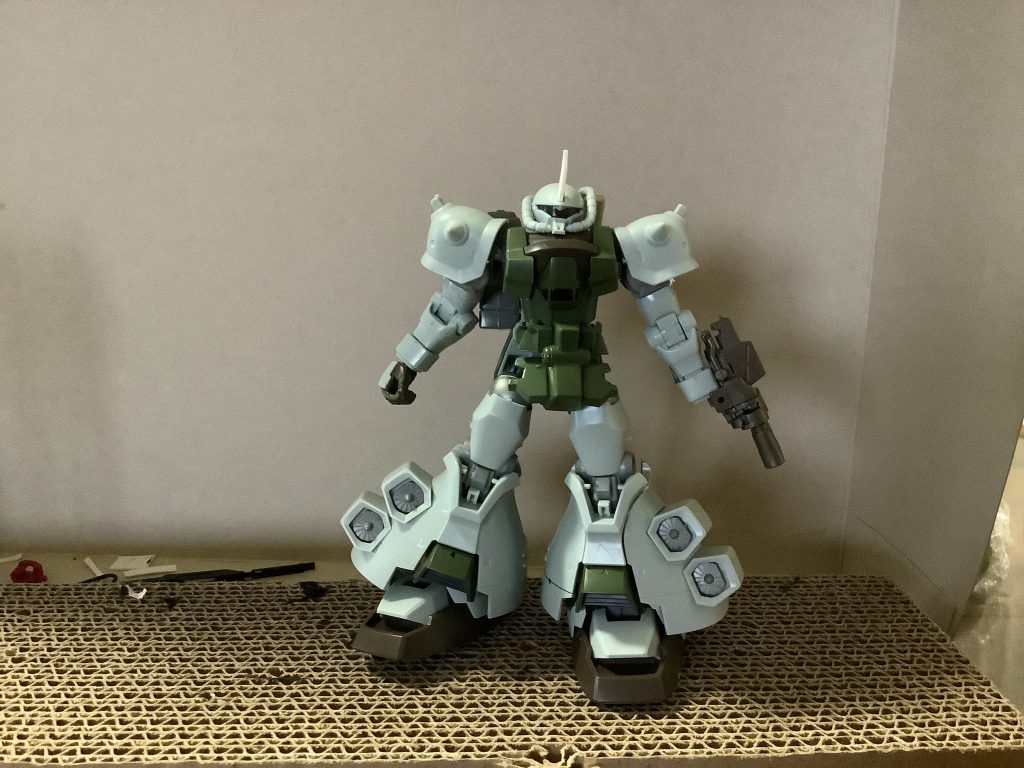 MSOー92ーk グフオリジナル無法地帯のMSと呼ばれているMS。理由は、宙賊と呼ばれる宇宙のヤンキーがよく使っているからである。グフオリジナルは、宇宙用に改造されたグフのことであり、その改造のし易さから、最もよく見かけるMS第2位であるまた、帝国軍なども使っていて、とても汎用性は高い