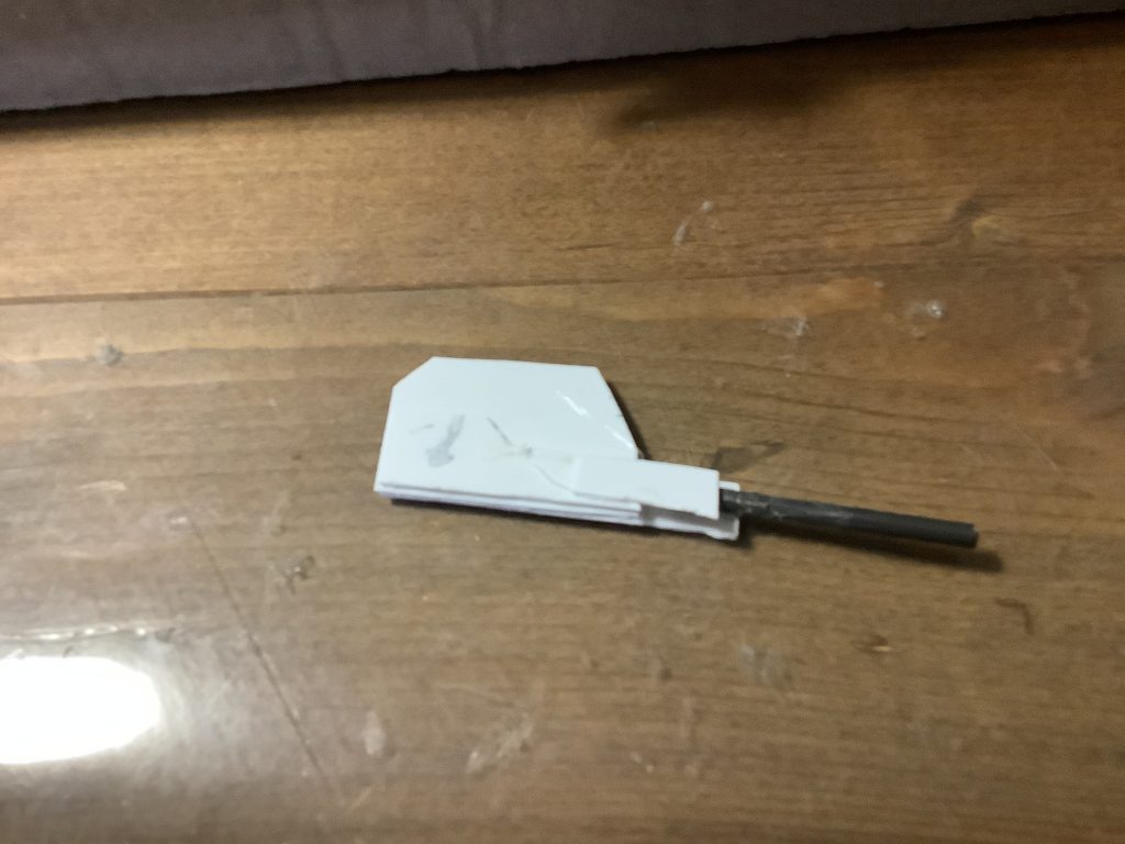 武装ヒートホーク  武装は人によるが、よくみる武装を書いておく、通常のヒートホークより、設置面が大きく対照を破壊しやすく、よくみる装備の一つ。また、動線などもオミットされており、小型化もされているため、小回りも効く