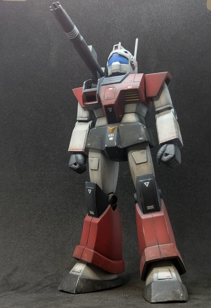 旧キット1/144ジムキャノンです。キットの造形がとても良いので、盛り削り等の形状変更はほとんどせずに関節位置の変更メインでプロポーション調整しました。