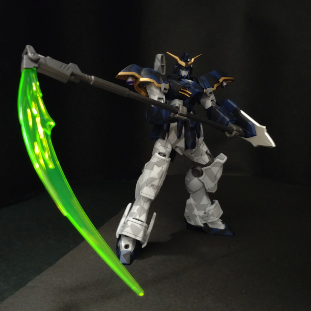 ビームサイズ構え。でかい背負いものがない分、長物武器が映えますね。