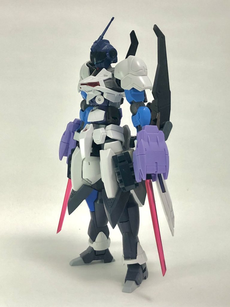 塗装前状態。こうやってみると、貴重なパーツがチラホラ...太腿パーツに実はアメインゴーストのパーツを使っていたり、腹部がベギルベウだったり...でもできたものを見ると原形とどめてなくて草w