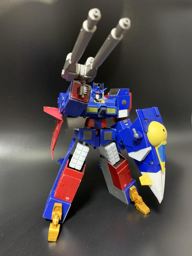 ツインビームライフル！Gファイターの2連装キャノンが変形。組み替えにはネオジウム磁石を多用しています。