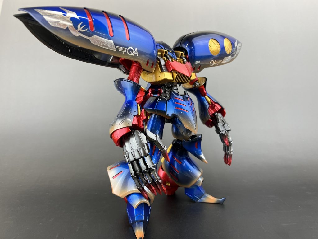 塗装後はONIウレタンクリアーを吹いた後、4000〜10000番、コンパウンドによる研磨を実施。