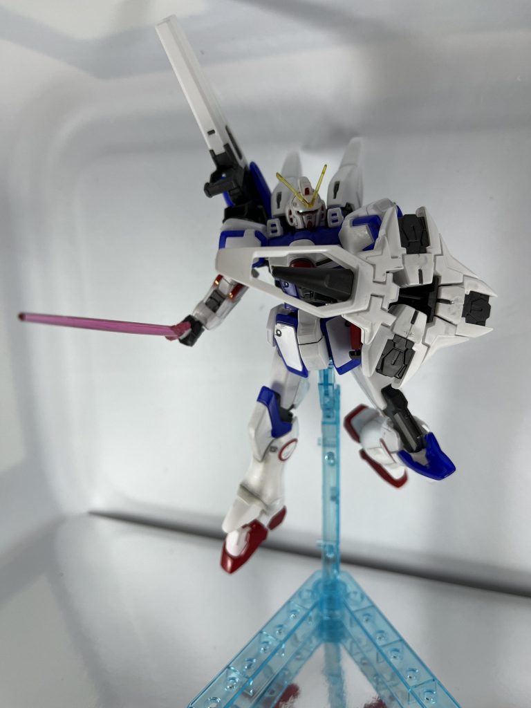 白サフしてから墨入れしたんですが、汚れやすく困りました技術不足ここに極まれり…