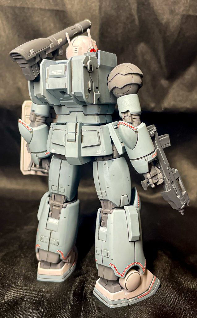 開発者のテム・レイにも『俺が作りたかったモビルスーツは、お前じゃ無いんだ』と言われ、