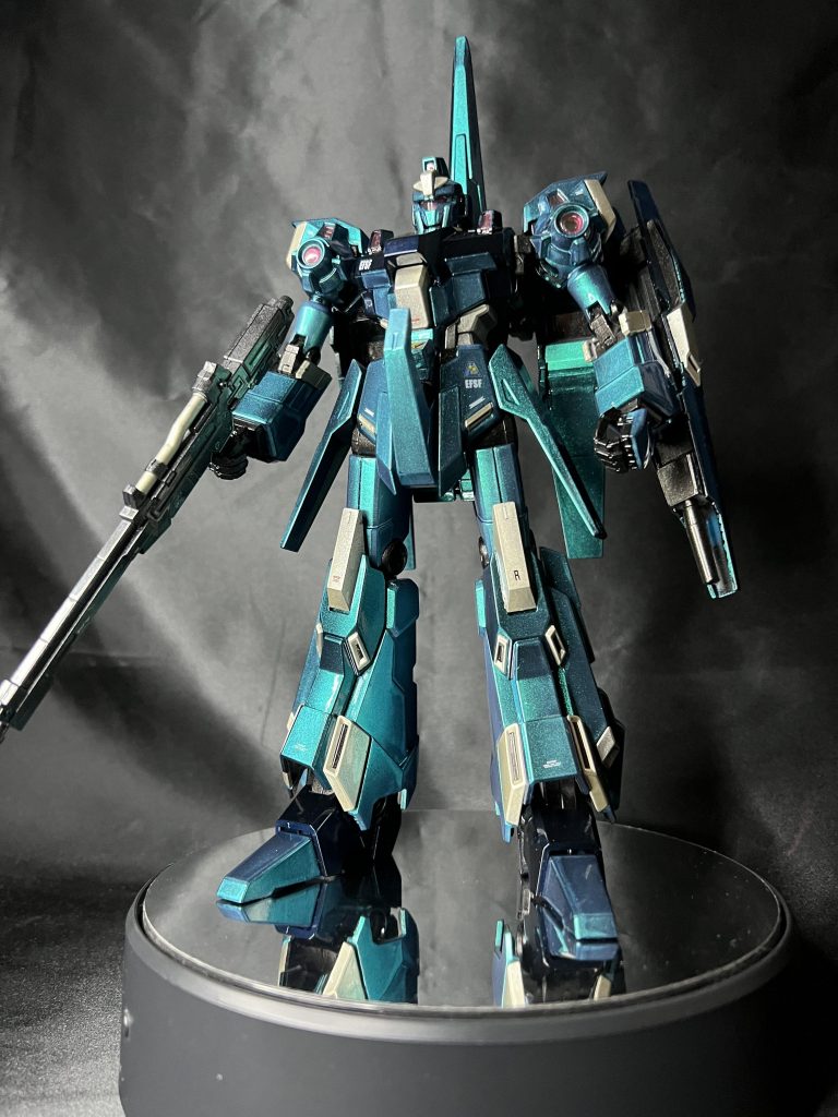 シックな感じに仕上げました。立ちの全体像😄