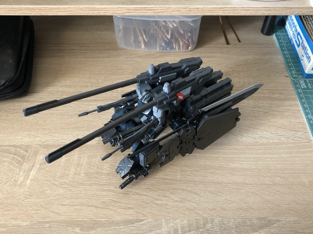 　ガンダムSEED版のドムノーミーデスのような仕上がりに…硬そうなデザインになったかな？