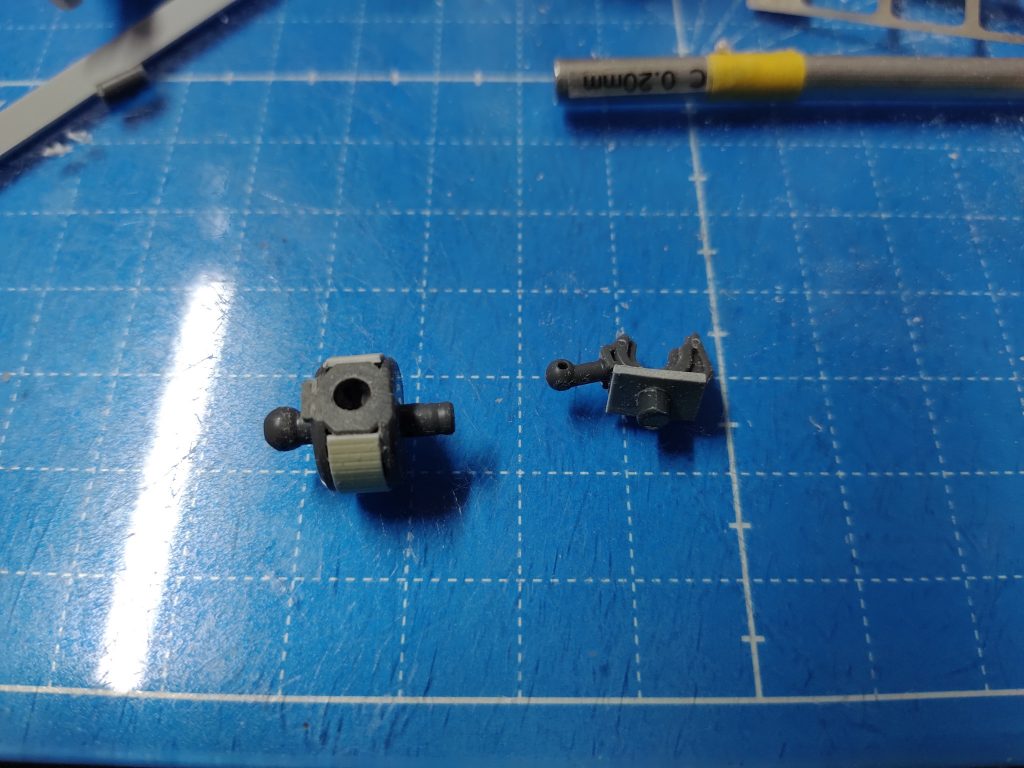 足首ロール軸追加