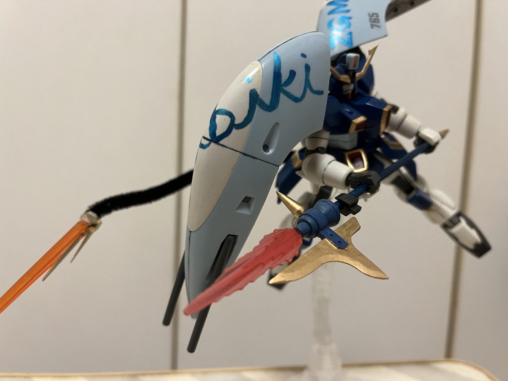 ランスや本体一部はガンマカ金色で部分塗装。