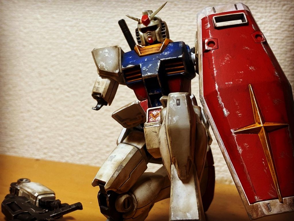 腕のジョイント部分が折れちゃったのがチャームポイントです