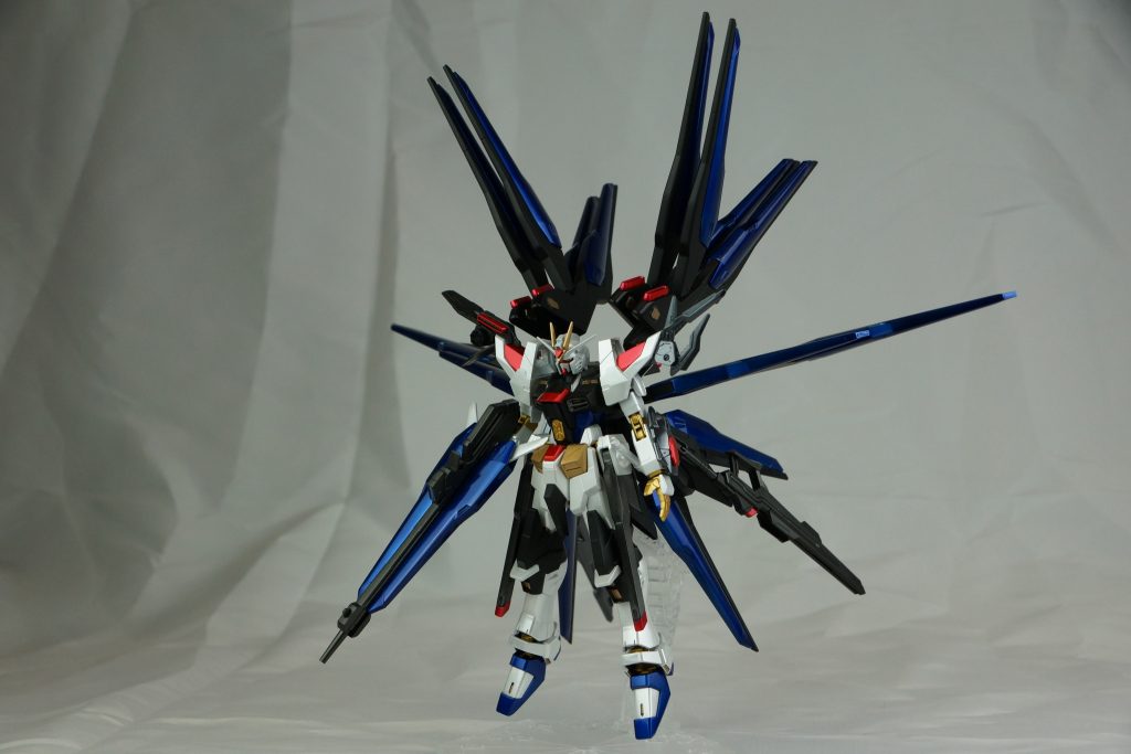 ガンダムウルトラストライクフリーダム–2枚目/制作者:ハリソン・セイバー
