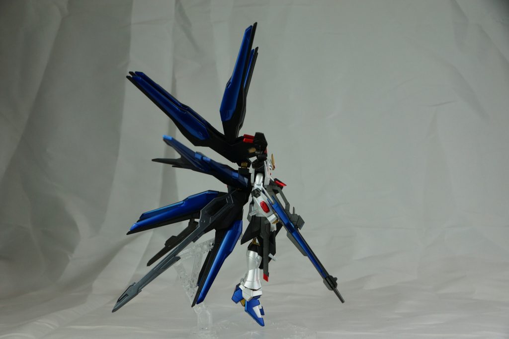 ガンダムウルトラストライクフリーダム–4枚目/制作者:ハリソン・セイバー