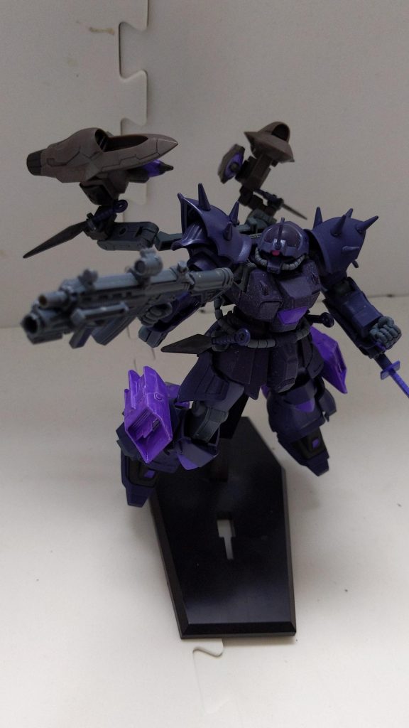 SEED撃ちっぽいポーズ。ブースターで空間戦闘に対応させてるので実際、宇宙空間でブースター壊されたらたぶん行動不能になります。もともと陸戦型だから仕方なし。