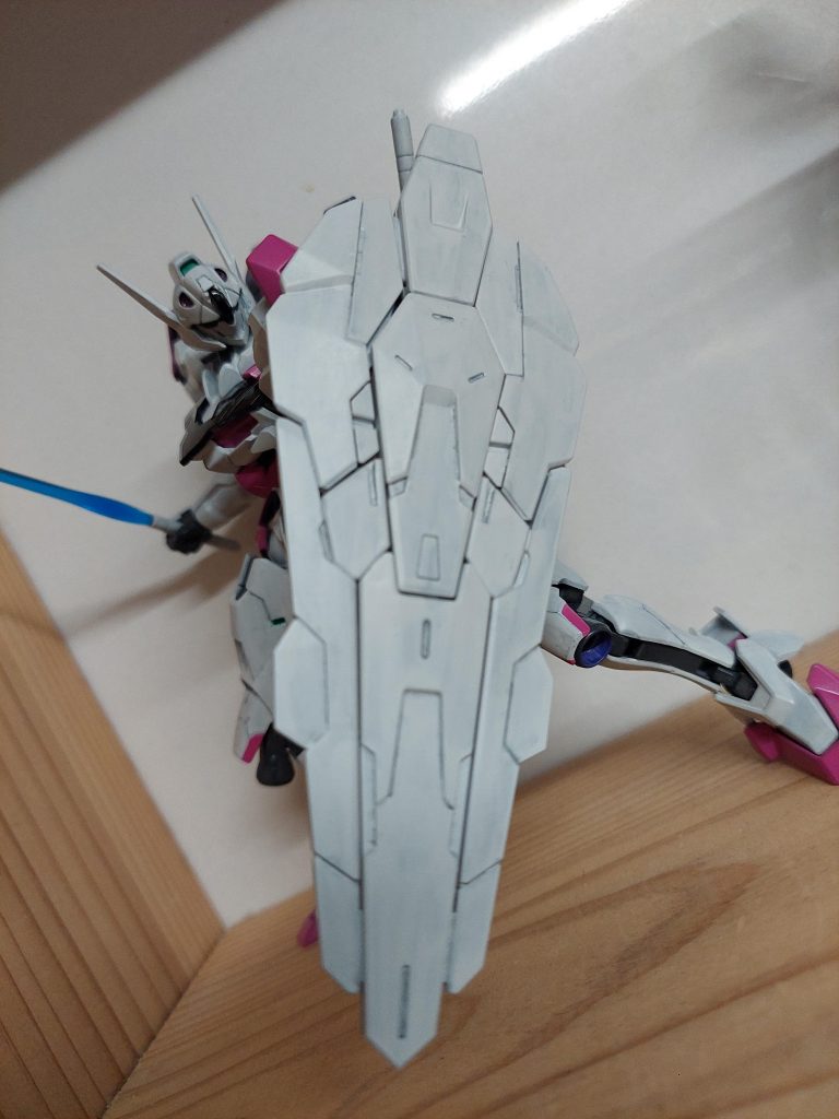 白パーツの筆ムラがいい感じになりました