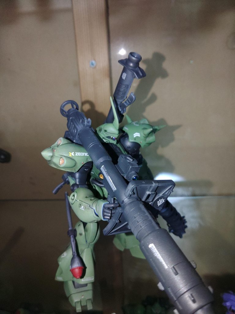 ジオニック見せたかっただけ、カッコいいので