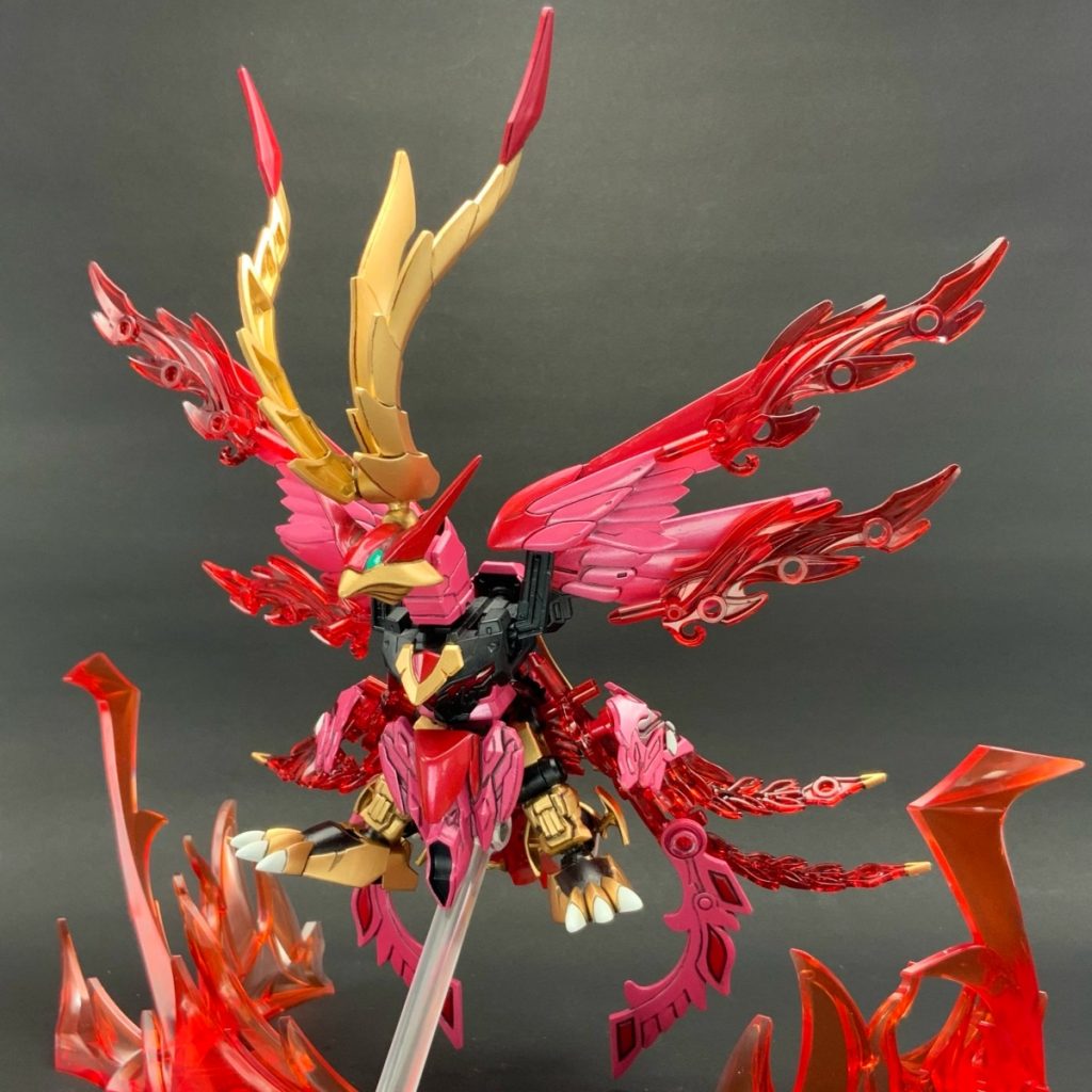 ●極彩炎(ごくさいえん)鳳の必殺技だ!