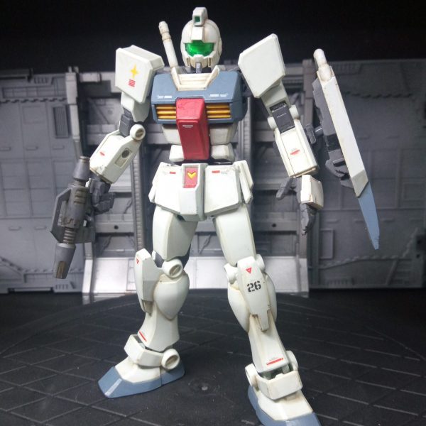 ガンダム量産型、先行配備型ジム