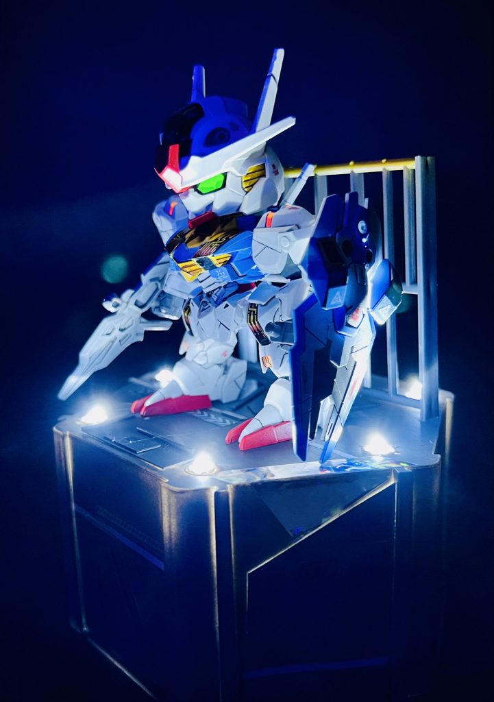 SDガンダム EXスタンダード 機動戦士ガンダム 水星の魔女 XVX-016 ガンダムエアリアル 改修塗装済み完成品 オリジナルLED発光ベース付き–4枚目/制作者：H4co Y