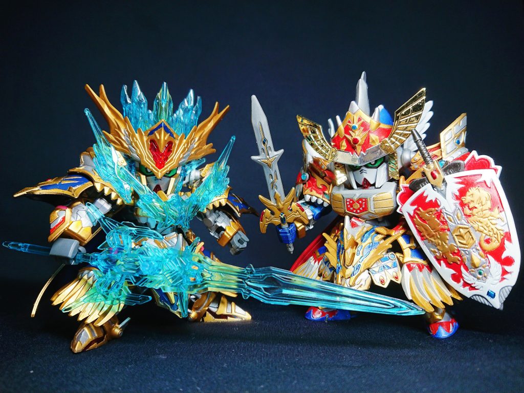 エクスカリバーとヴァトラス剣を構えるとさらに情報量増。