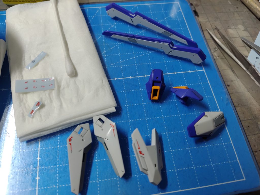 デカールワーク、ガンダムデカール各種から流用