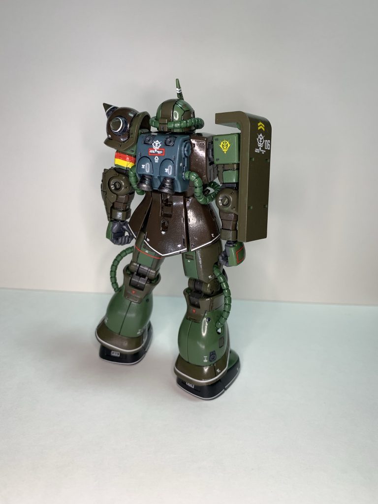 バックショット、市販のガンダムデカールでなんとなくそれっぽい感じになって良かったです。