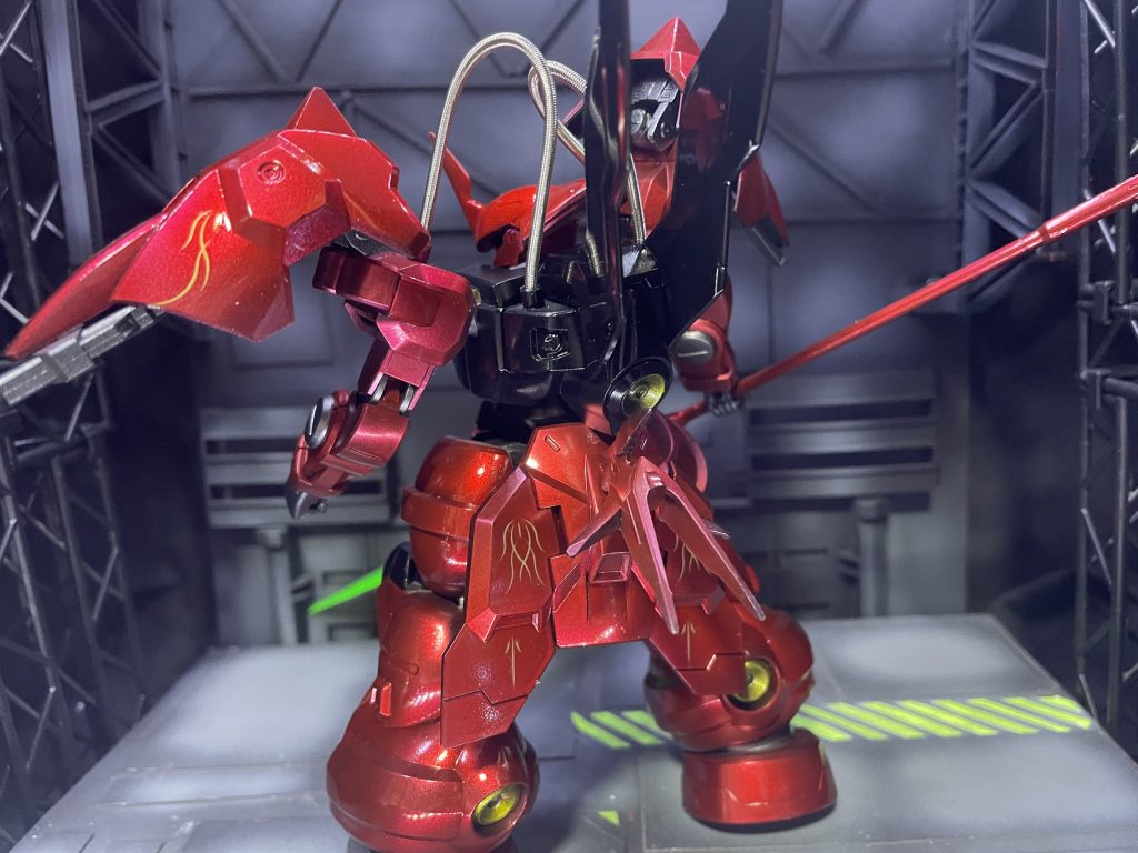 腰部に外したブレードアンテナ付けました。