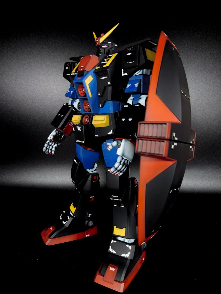 やっぱりシールドのバカでかさは映えます