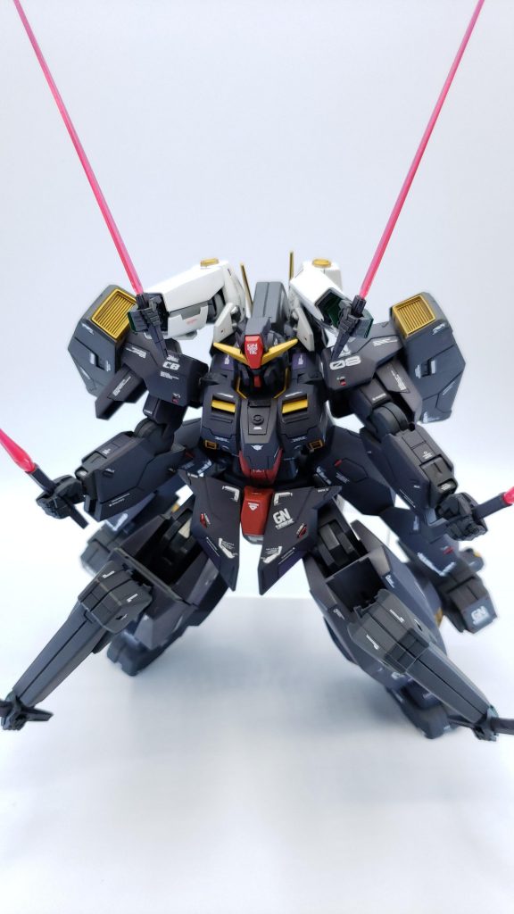 セラヴィーといえば隠し腕によるビームサーベル六刀流!!男の子ってこういうのが好きでしょ?ポーズ🤤✨