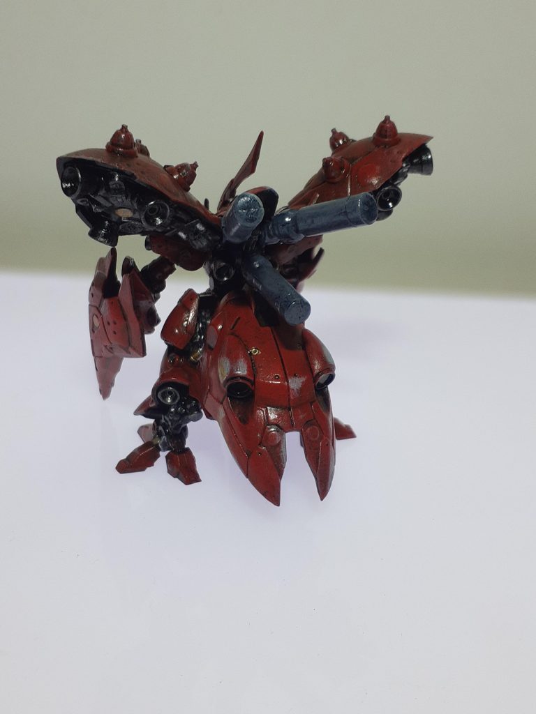 このシリーズのデザイン良いですね。地元でなかなか手に入れにくいのが難点です。