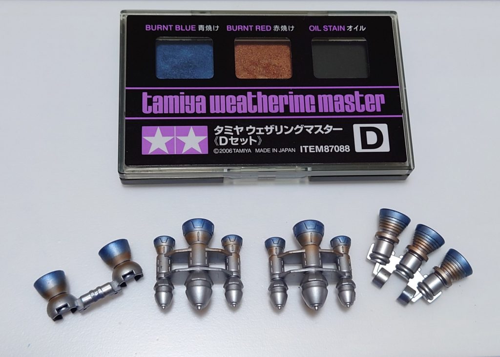 バーニアもウェザリングマスターで焼跡を再現しましたが、ほぼほぼ隠れてしまっています(笑)