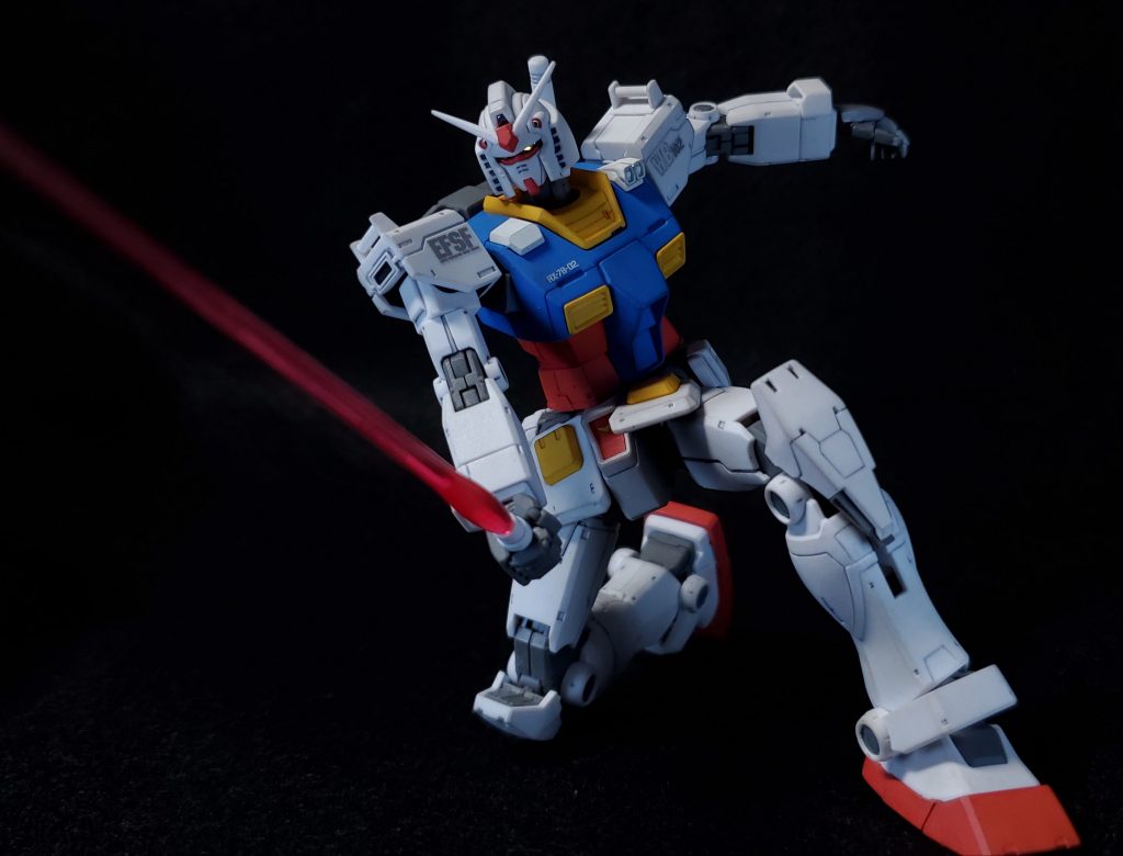 ザクを真っ二つにしたポーズ