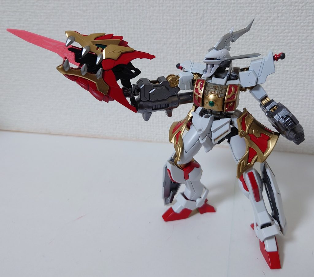 肩アーマーを銃剣にセットできます。「ドラゴンショット」