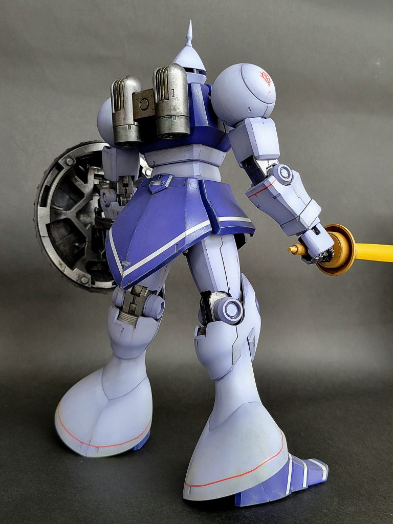 ランドセル、フレームはタミヤのライトガンメタルに、きつめなウオッシング。クリアオレンジ、クリアグリーンを吹いて仕上げ。